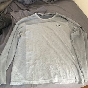 Under armour XXL mens long sleeve tee shirt.